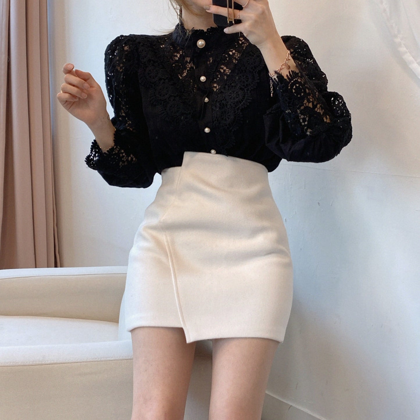 Ladies' Victorian-style Pearl Button Shirt, Lace Puff Sleeve Cute Commuter Casual Top