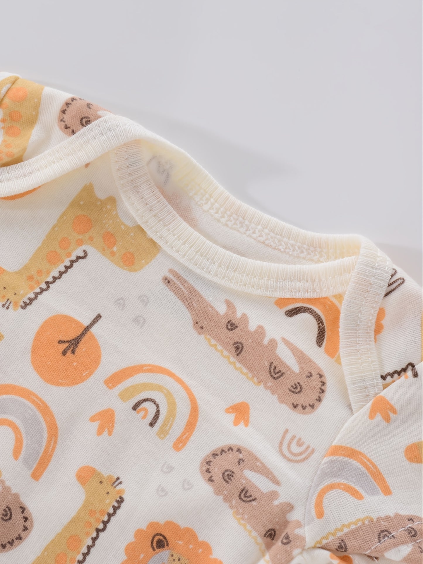 Newborn Baby Short Sleeve One-Piece Suit 4pcs Set with Alphabet Print and Embroidery Triangle Climbing Suit Ha Clothes Set 0-9 Months Baby Clothes