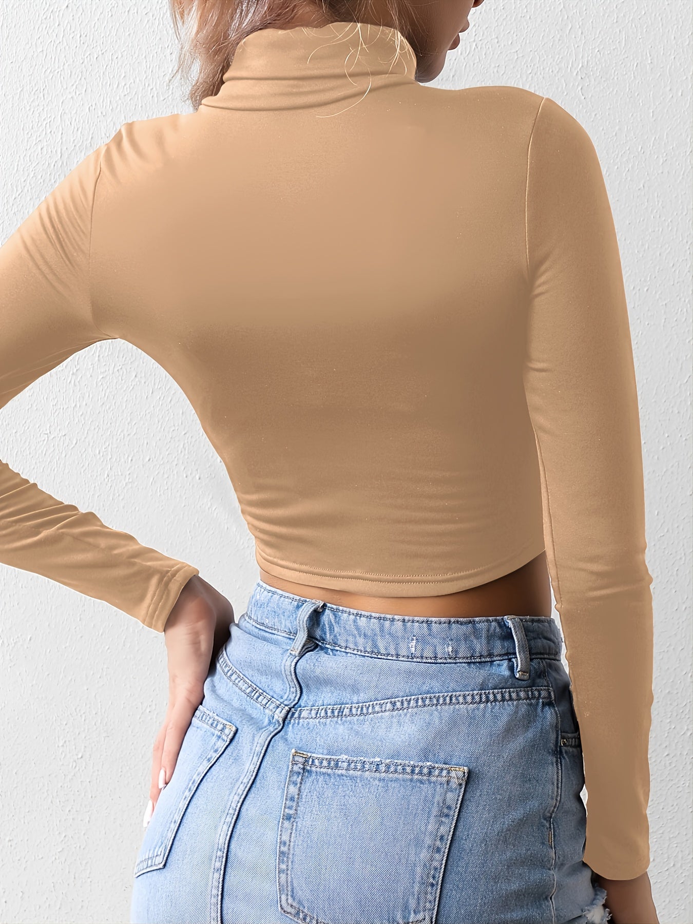 Sexy Short Top with Navel Exposure - European and American Fashion Women's 2205