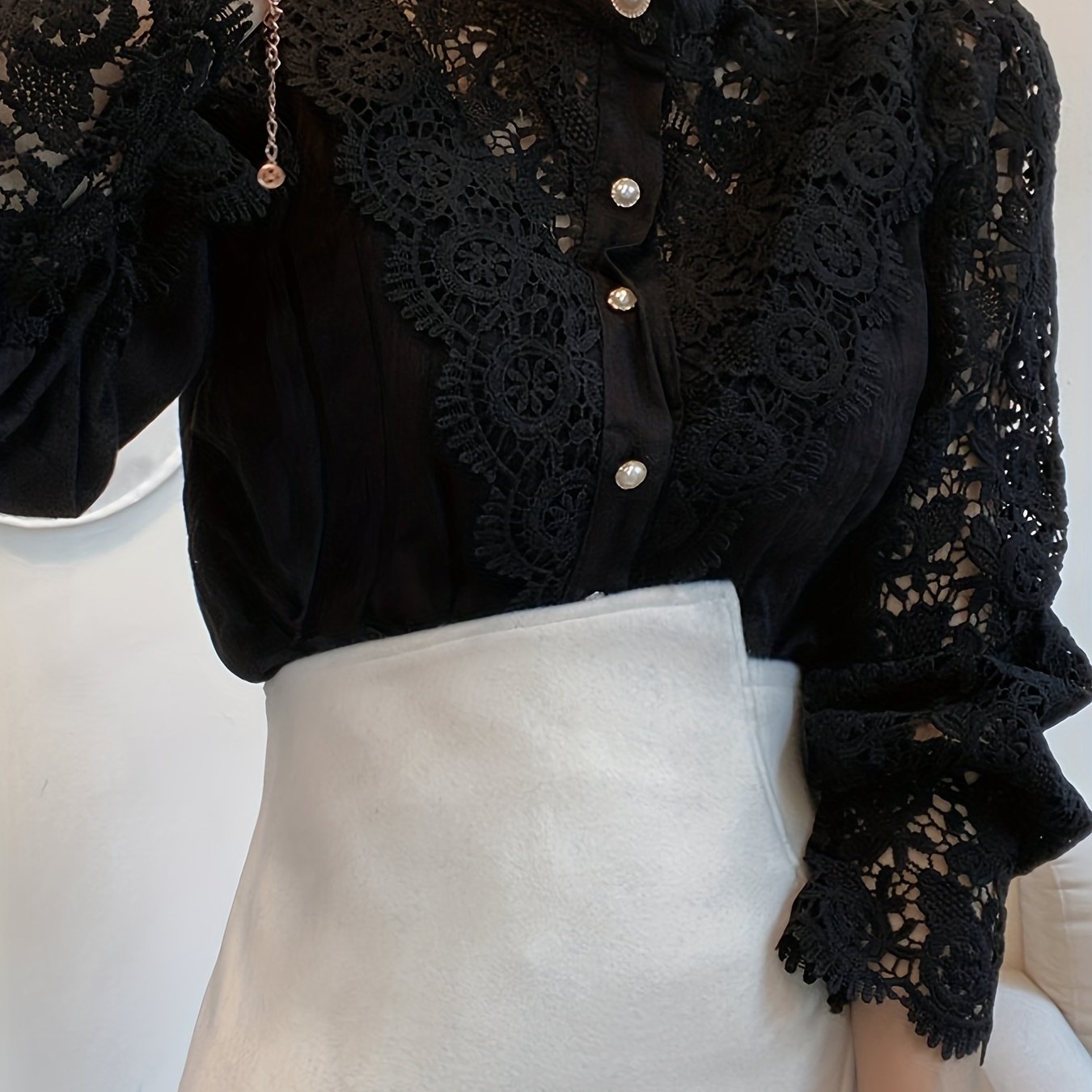Ladies' Victorian-style Pearl Button Shirt, Lace Puff Sleeve Cute Commuter Casual Top