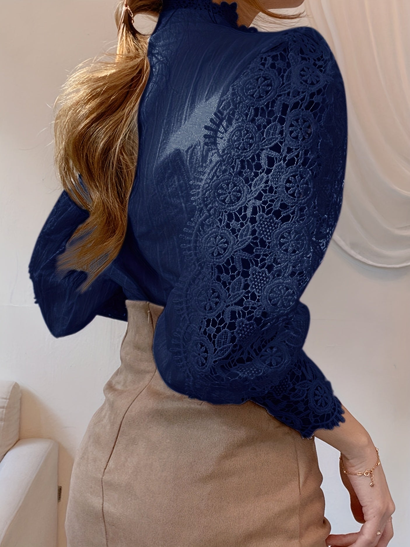 Ladies' Victorian-style Pearl Button Shirt, Lace Puff Sleeve Cute Commuter Casual Top