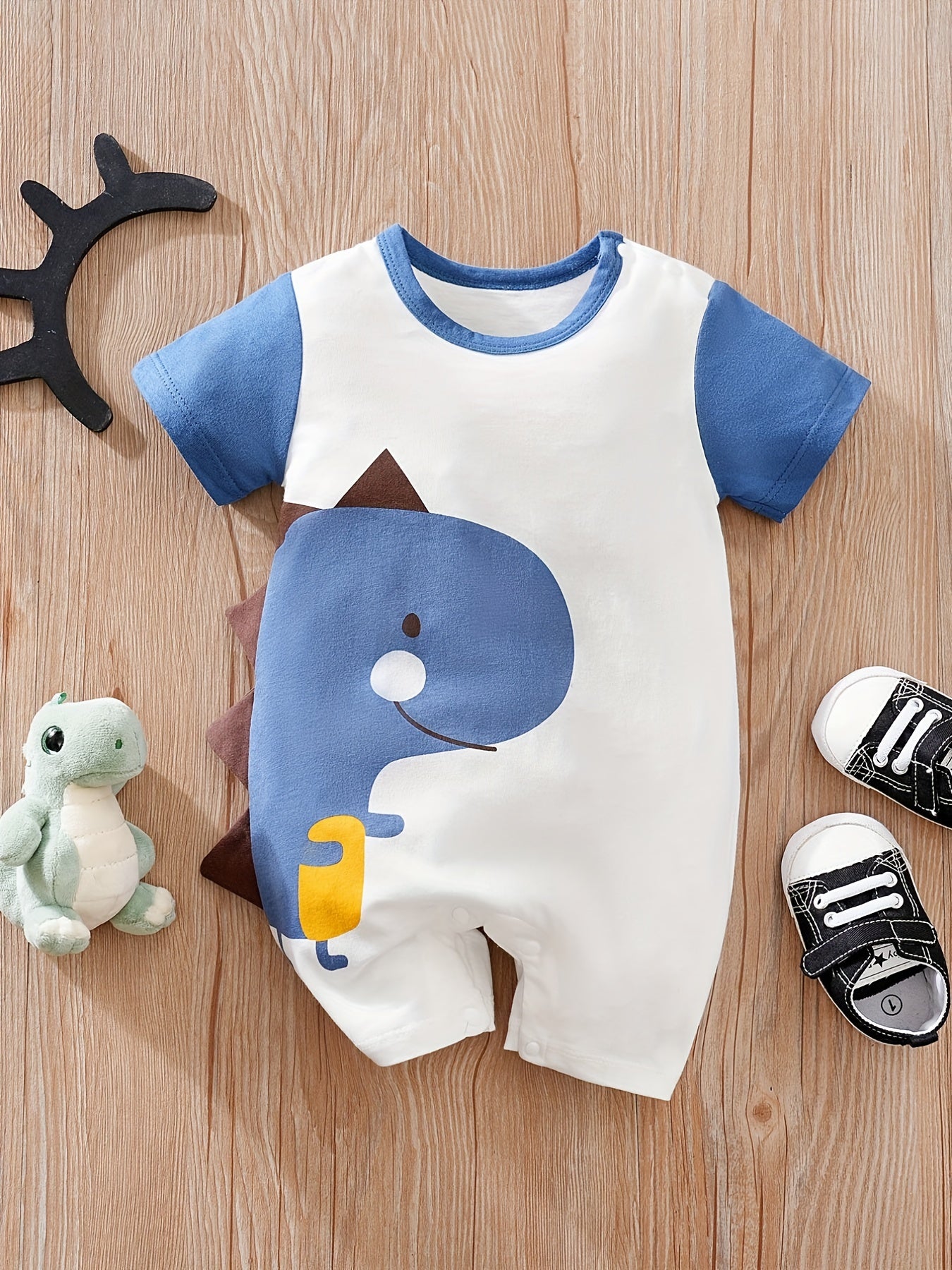 Baby Boys' Short Sleeve Romper Jumpsuit - Cute Cartoon Crocodile Print, White & Blue Trim, Breathable Summer Outfit, Easy Hand Wash Care, Regular Fit Infant Clothing, Baby Boy Outfits, Spring Infant Wear, Soft Texture Materia