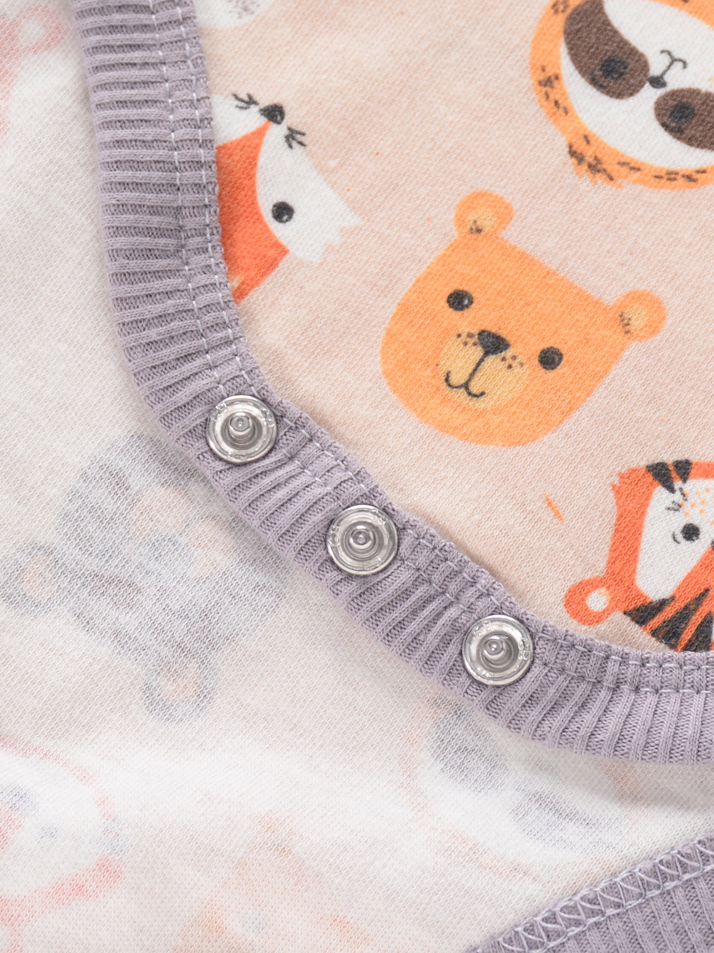 Newborn Baby Short Sleeve One-Piece Suit 4pcs Set with Alphabet Print and Embroidery Triangle Climbing Suit Ha Clothes Set 0-9 Months Baby Clothes