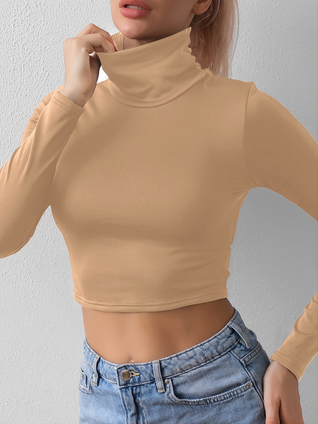 Sexy Short Top with Navel Exposure - European and American Fashion Women's 2205