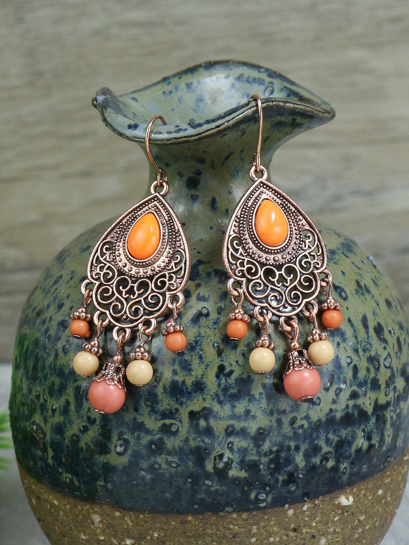 1 Pair Vintage Champagne Geometric Hollow Pendant Turquoise Beaded Tassel Earrings