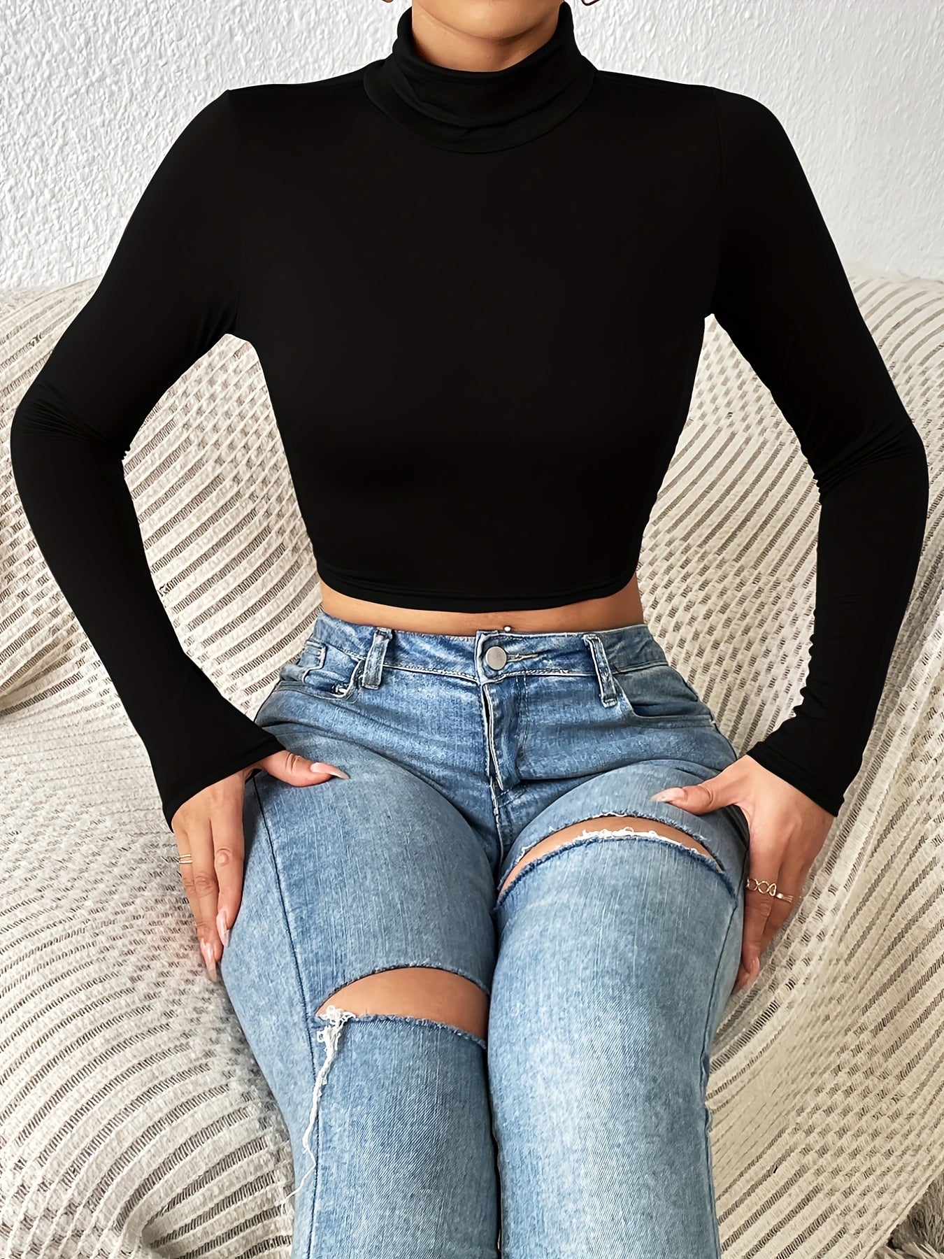 Sexy Short Top with Navel Exposure - European and American Fashion Women's 2205