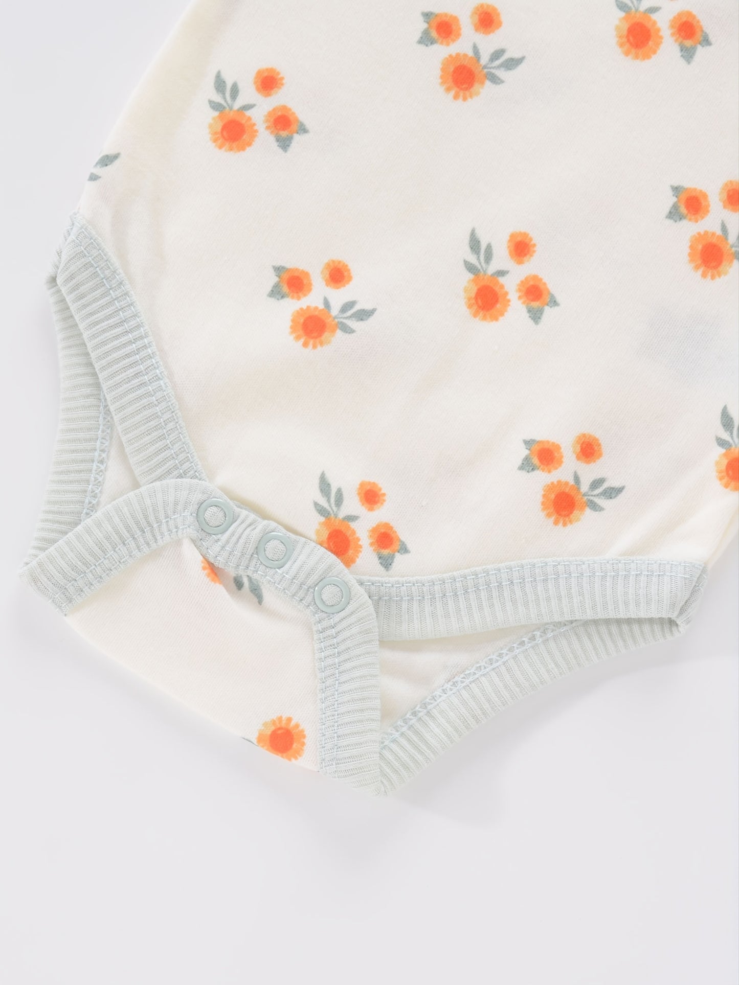Newborn Baby Short Sleeve One-Piece Suit 4pcs Set with Alphabet Print and Embroidery Triangle Climbing Suit Ha Clothes Set 0-9 Months Baby Clothes